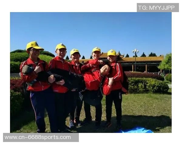 科克大学足球队奋勇拼搏追求卓越目标展现青春风采与团队精神